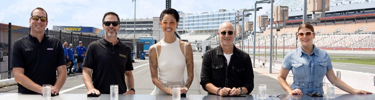 Key art for 'Emeril Cooks' on the Emeril Lagasse Channel.