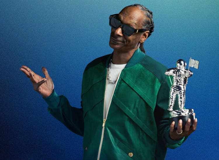 Art for the 2026 VMAs featuring host Snoop Dogg.